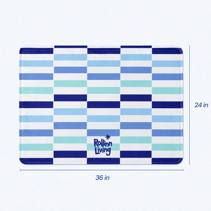 Pet cooling mat size: 24 x 36 inches